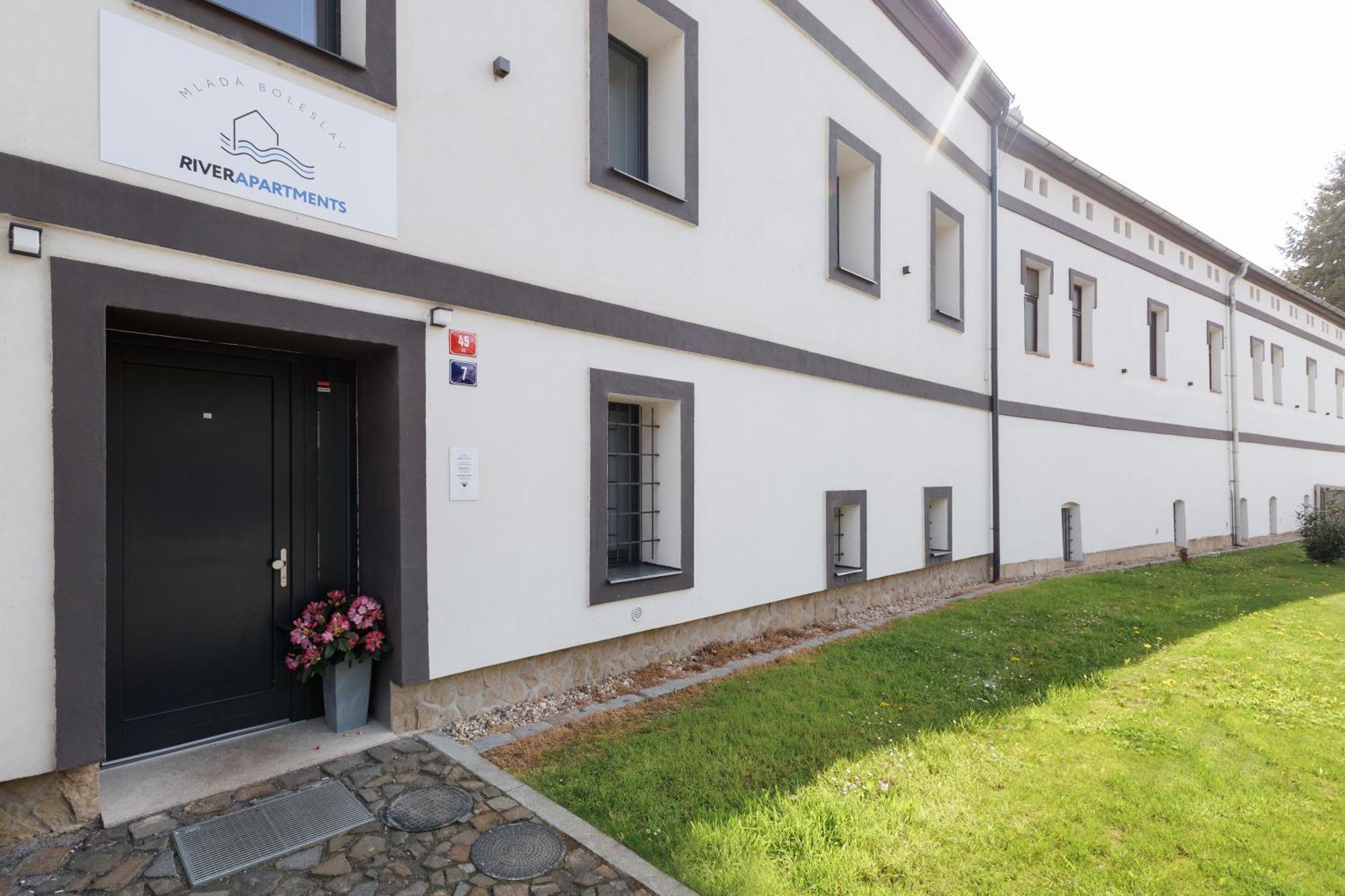 River Apartments Mladá Boleslav Exterior photo